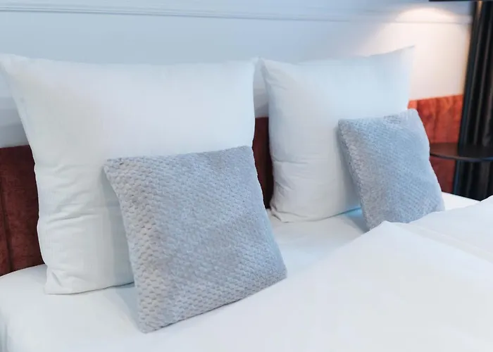 Hotel Very Berry - Dabrowskiego 89 - Jezyce, Self Check In 24h, Parking, Lift