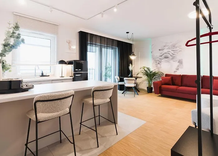 Very Berry - Dabrowskiego 89 - Jezyce, Self Check In 24h, Parking, Lift Hotel Poznan