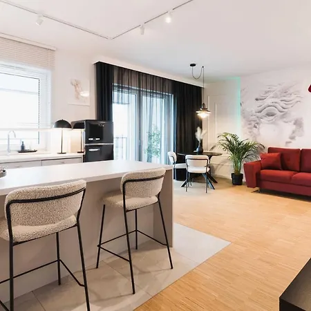 Very Berry - Dąbrowskiego 89 - Jeżyce, Self Check In 24h, Parking, Lift Hotel Poznań