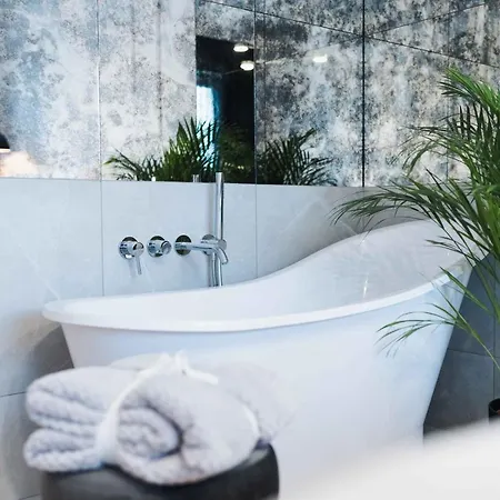 Very Berry - Dąbrowskiego 89 - Jeżyce, Self Check In 24h, Parking, Lift * Poznań