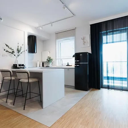 Very Berry - Dąbrowskiego 89 - Jeżyce, Self Check In 24h, Parking, Lift * Poznań