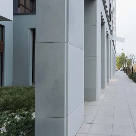 Szálloda Very Berry - Dabrowskiego 89 - Jezyce, Self Check In 24h, Parking, Lift *