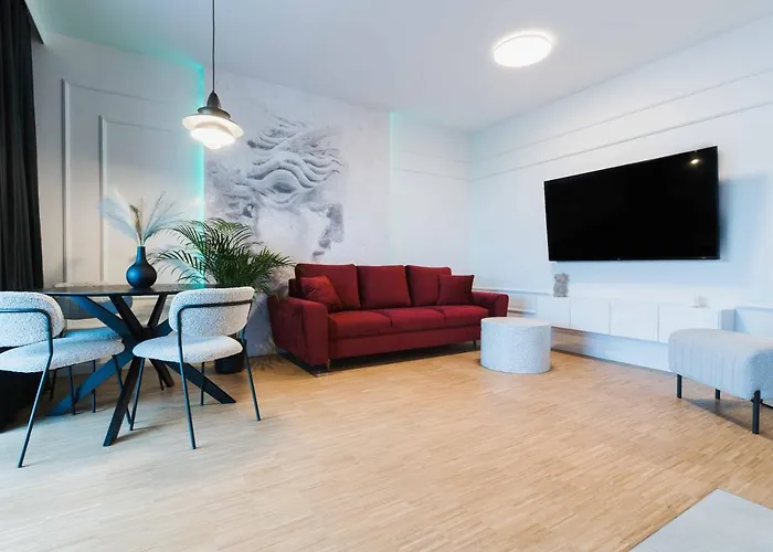 Very Berry - Dąbrowskiego 89 - Jeżyce, Self Check In 24h, Parking, Lift Hotel